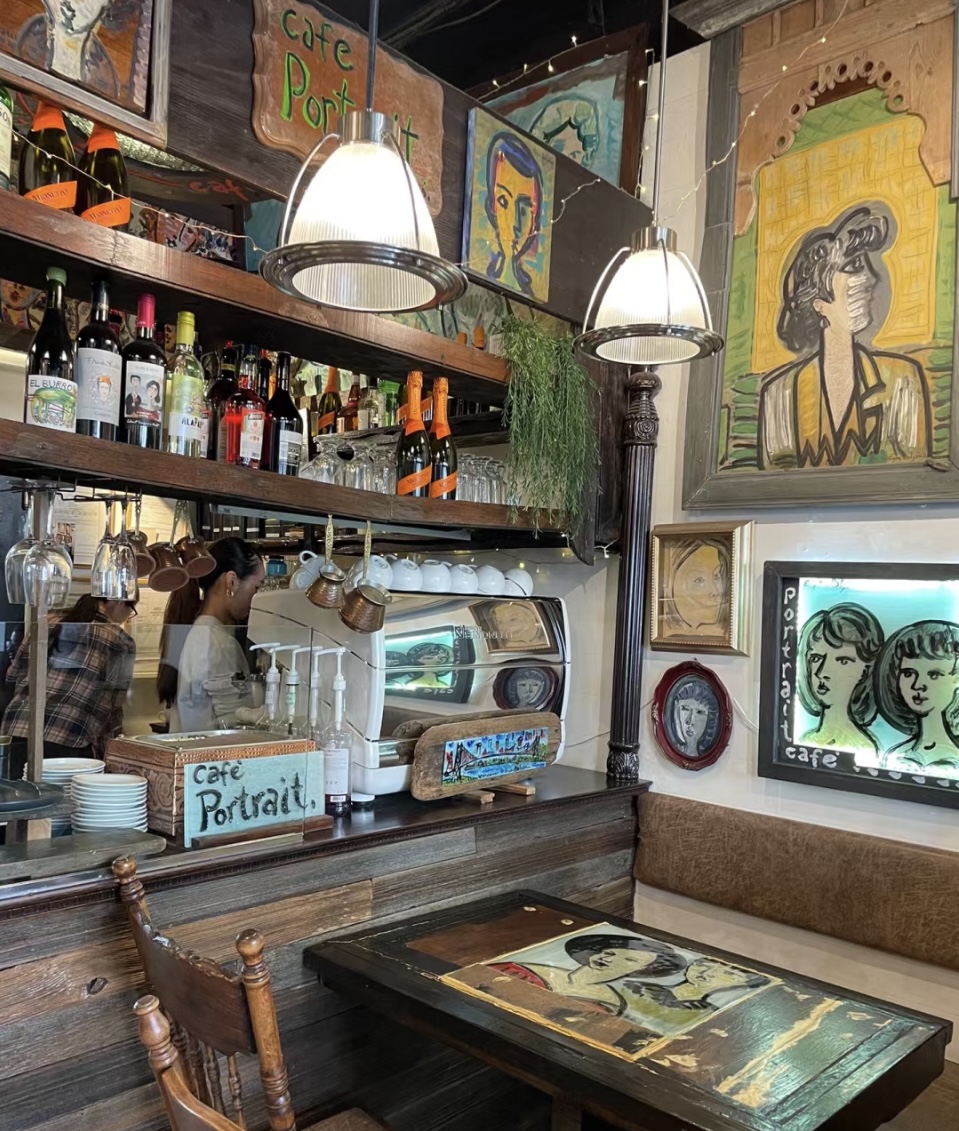Artistic café
